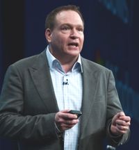 Боб Маглиа: «Наша цель заключается в том, чтобы создать для клиентов максимально благоприятные условия работы в облаке