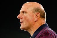 Учитывая бизнес-ориентацию конференции, неудивительно, что Стив Балмер говорил главным образом о привлекательности Windows-планшетов для предприятий 