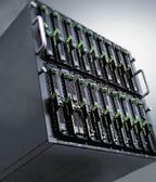 В шасси Primergy BX900 высотой 18U может устанавливаться до 18 лезвий