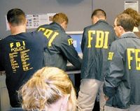 Обвинения, предъявленные американскими федералами участникам международной преступной операции, в результате которой с банковских счетов были похищены миллионы долларов, открыли пугающую картину деятельности кибервзломщиков в США