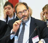 Борис Зингерман: «Социальные сети пациентов и их блогерские сообщества всегда будут сильнее врачебных сообществ»