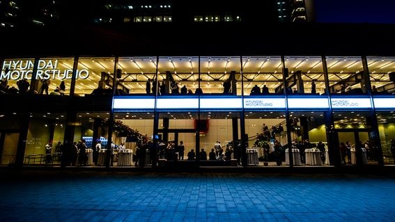 Видеорешения LG развернуты в бренд-центре HyundaiMotorStudio 