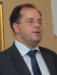 Алексей Шмелев: «Создание и работа в составе группы отдельных компаний позволяет быстрее реагировать на различные потребности самого широкого спектра заказчиков»