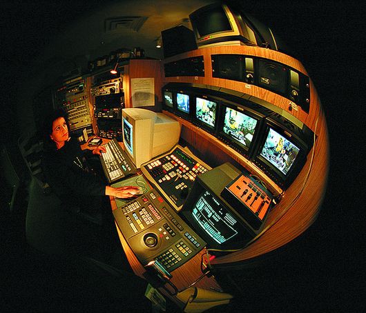 Итак, чем же настольные устройства лучше для корпоративного пользователя, чем мобильные?