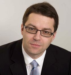 По словам Ричарда ван Вагенингена, несмотря на впечатляющие размеры нового дата-центра, у компании пока недостаточно ресурсов, чтобы покрывать потребности всех потенциальных клиентов в Петербурге