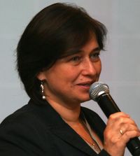 Елена Новикова представила новейшие тенденции в области средств отображения