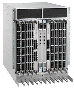 При создании катастрофоустойчивого кластера в «Альфа-Банке» воспользовались коммутаторами HP SN8000B. Источник: HP