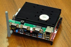 Плата-носитель «Кена» может применяться как самостоятельный продукт, а также в качестве инструментальной платформы для разработки