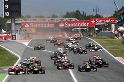 Инженеры и конструкторы команд Формулы-1 работает над созданием новых автомобилей на перспективу, но при этом не забывают и о сегодняшних стремительных гонках