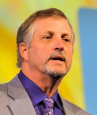 Даррен Томас