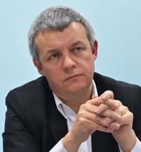 Майк Хьюз Schneider Electric IT Business