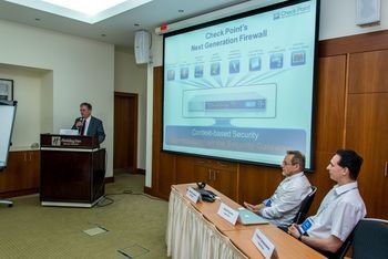 Check Point, Кит Маскелл