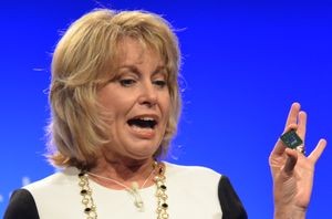 Дайана Брайант Intel Datacenter and Connected Systems Group