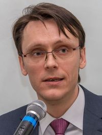 Владимир Макаров