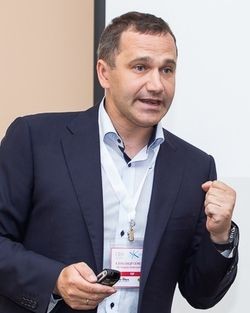 Александр Семенов