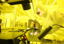 Китай претендует на лидерство в выпуске микросхем