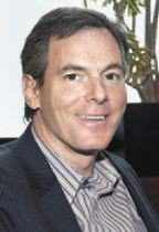 Пол Джейкобс, сменивший у руля компании своего отца Ирвина Джейкобса, основателя Qualcomm, последовательно расширяет ее присутствие за рамками традиционного телефонного сегмента (Фото: Qualcomm)