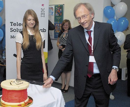 ИЕН СИМПСОН, ДИРЕКТОР ЛАБОРАТОРИИ систем и технологий IBM: среди основных задач лаборатории — разработка, тестирование и ввод в действие комплексных систем для операторов связи 