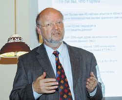 ХЕЛЬМУТ БЕК: «Мы видим в России перспективы роста не только в области систем хранения данных, но и в области всего продуктового портфеля компании»