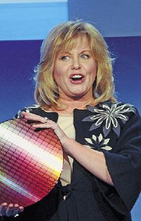 ПО СЛОВАМ ДАЙАНЫ БРАЙАНТ, на основе новых микропроцессоров партнеры корпорации Intel уже спроектировали более 400 моделей серверов Источник: Intel 