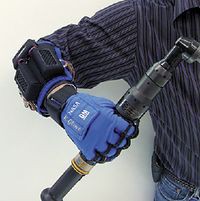 Киберперчатка NASA и General Motors облегчает хватательные движения 