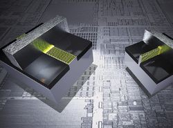 Чипы для микросе рве ров изготавливаются по самой современной на сегодня для Intel технологии 22 нм с 3D-транзисторами