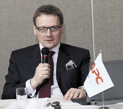 ИЛЬЯ ЗВОНОВ: «В ходе реализации программы Connect предстоит отладить механизмы взаимодействия подразделений, консолидировать процессы и максимально полно задействовать имеющиеся ресурсы»