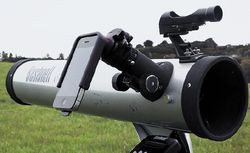 Переходник Magnifi позволяет делать на iPhone снимки телескопом и микроскопом