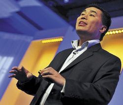 РЭЙ ВАНГ: разрыв между теми сотрудниками предприятий, кто принимает передовые технологии, и теми, кто их сторонится, угрожающе увеличивается Источник: SAP 