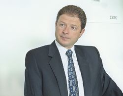 ГРЕГОРИ ШОМСТЕЙН: «Наши­ крупные заказчики используют мэйнфреймы zEnterprise для создания частных облаков» 