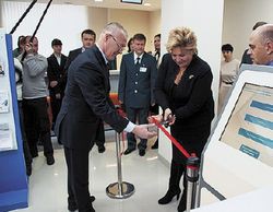 высокотехнологичный операционный зал для приема и обслуживания налогоплательщиков