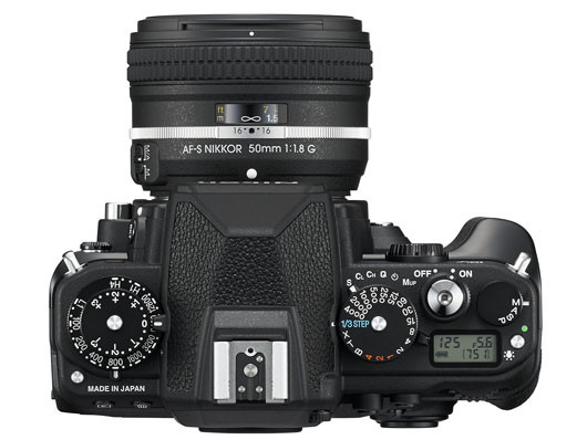 Nikon Df – ретро-зеркалка формата FX