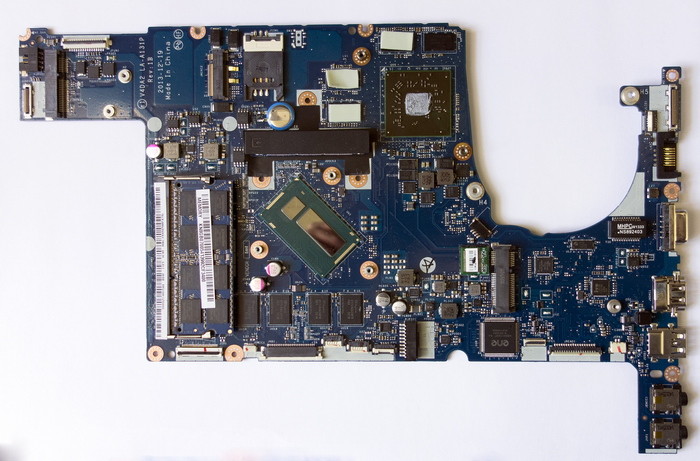 Acer TravelMate P645: по пути из любительской лиги в профессиональную