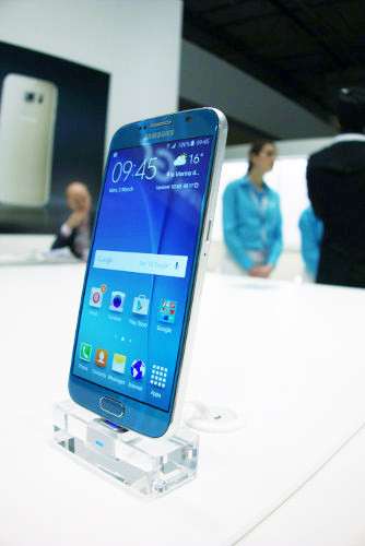 Mobile World Congress 2015: Бег на месте