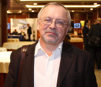 Михаил Емельянников