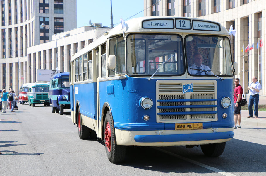 Автобусы в москве фото