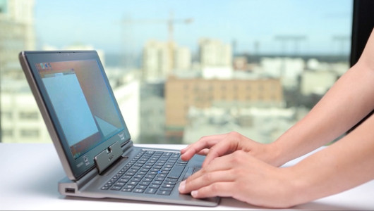 Лучший портативный компьютер со съемным экраном: Toshiba Portege Z10t