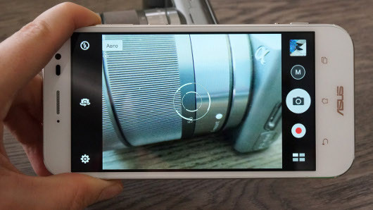Обзор смартфона ASUS ZenFone Zoom: Снимайте немедленно