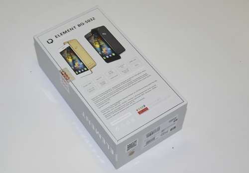 на задней стороне которой пользователь может заранее ознакомиться с основными техническими характеристиками