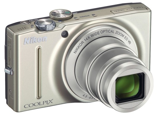 Nikon COOLPIX S8200