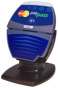 Будете платить наличными, карточкой или… телефоном?