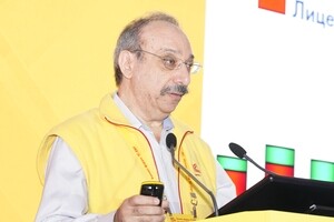 Борис Нуралиев