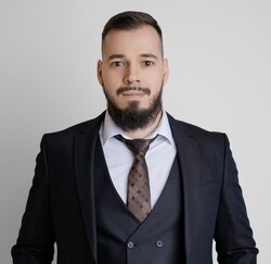 Владимир Турин