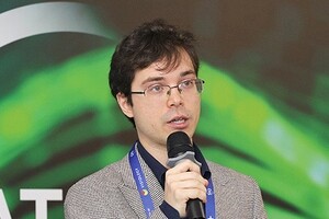 Виктор Лесников