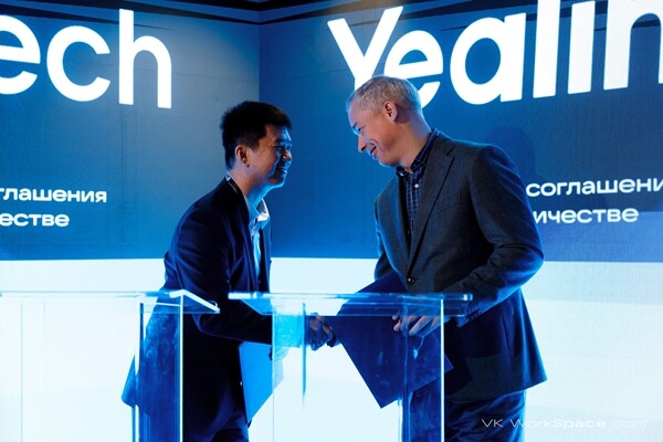 Павел Гонтарев и Стивен Ши