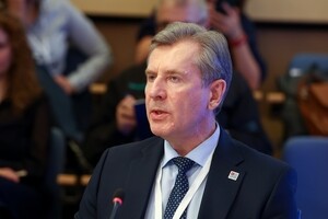 Владимир Лавров