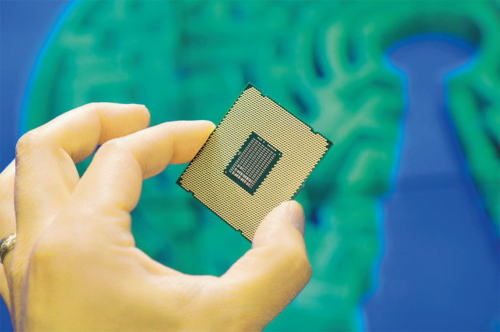 Intel выпускает процессор Xeon с 22 ядрами