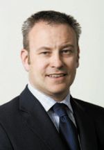 Адриан Макдональд: «Сейчас подходы к обработке данных смещаются из области физического хранения к решению вопросов управления информацией, предоставляются широкие возможности по снижению стоимости информационных систем, повышению их гибкости для большей доступности данных» (Фото: EMC)