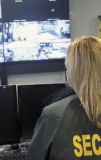 В НАСТОЯЩЕЕ ВРЕМЯ комплексы IP-видео­наблюдения различного масштаба внедряются не только крупными предприятиями, но и SMB-компаниями, и устанавливаются также в жилом секторе 