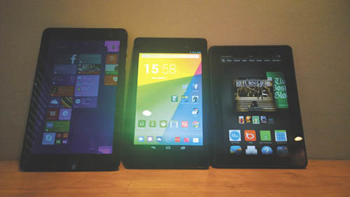 Dell Venue Pro, Google Nexus 7 и Amazon Kindle Fire HDX (слева направо)